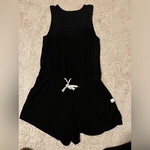 Vuori black romper